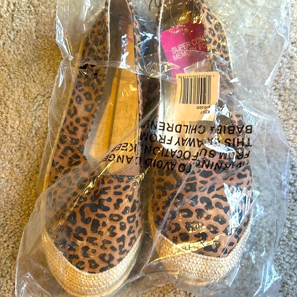 Both leopard print And tie dye shoes too. Both new never worn